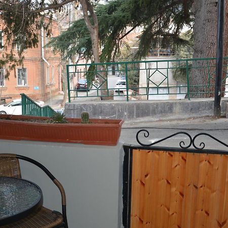 Nikas Apartment Tbilisi Ngoại thất bức ảnh
